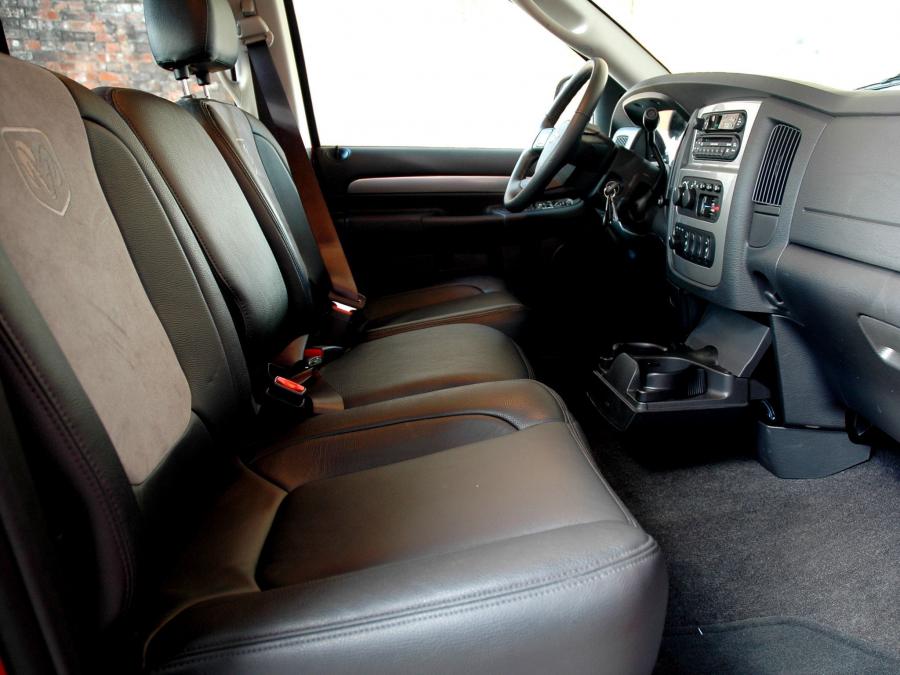  Dodge Ram 1500 Quad Cab 2002 года  (фото 6 из 15)